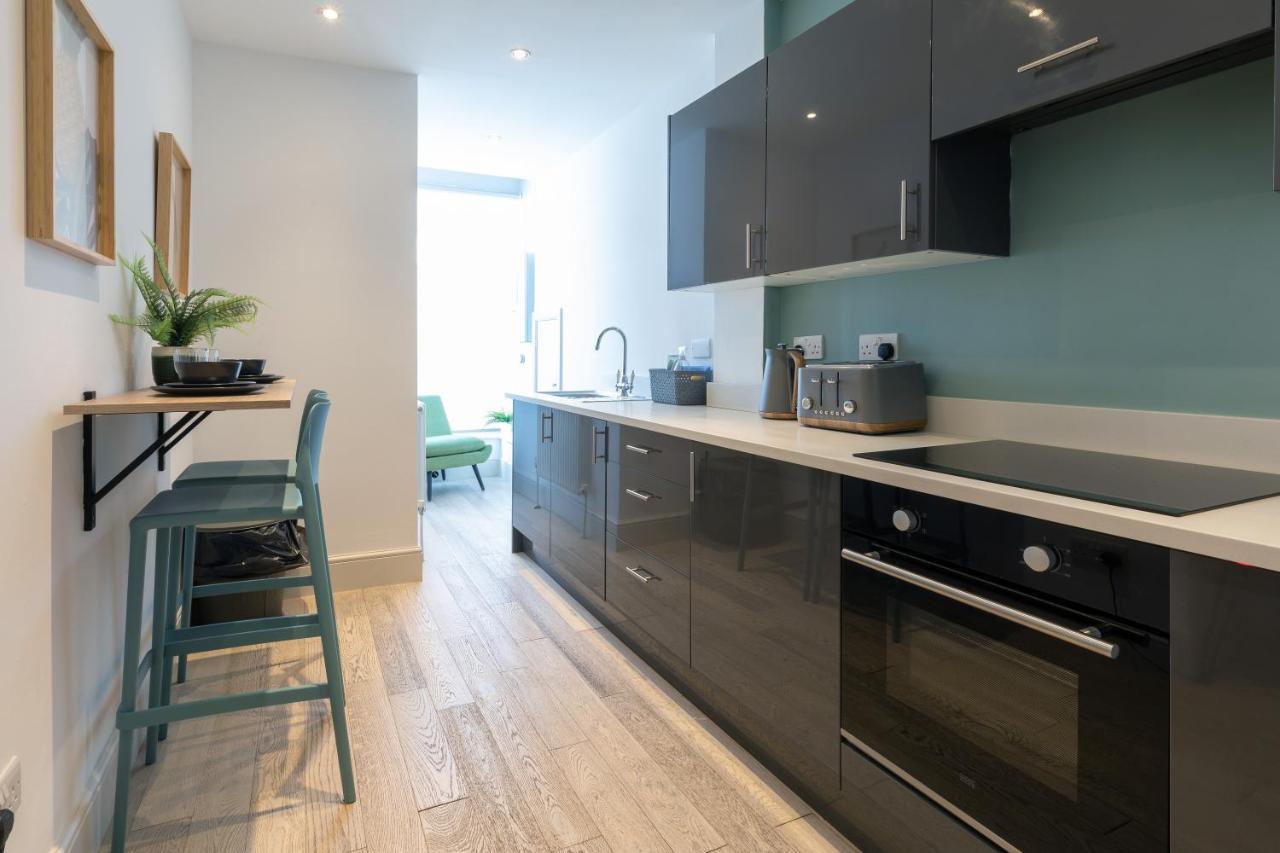 Cosy One Bedroom Apartments With Free Evening Parking Southampton Exterior foto